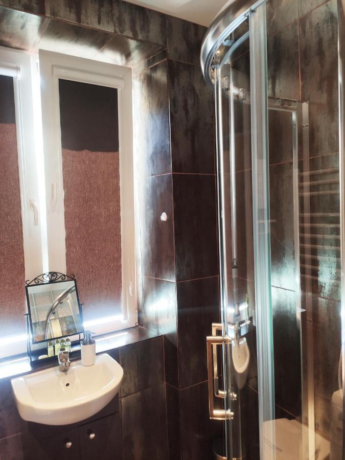 Centrum Apartament Sedziego Świdnica Exteriör bild